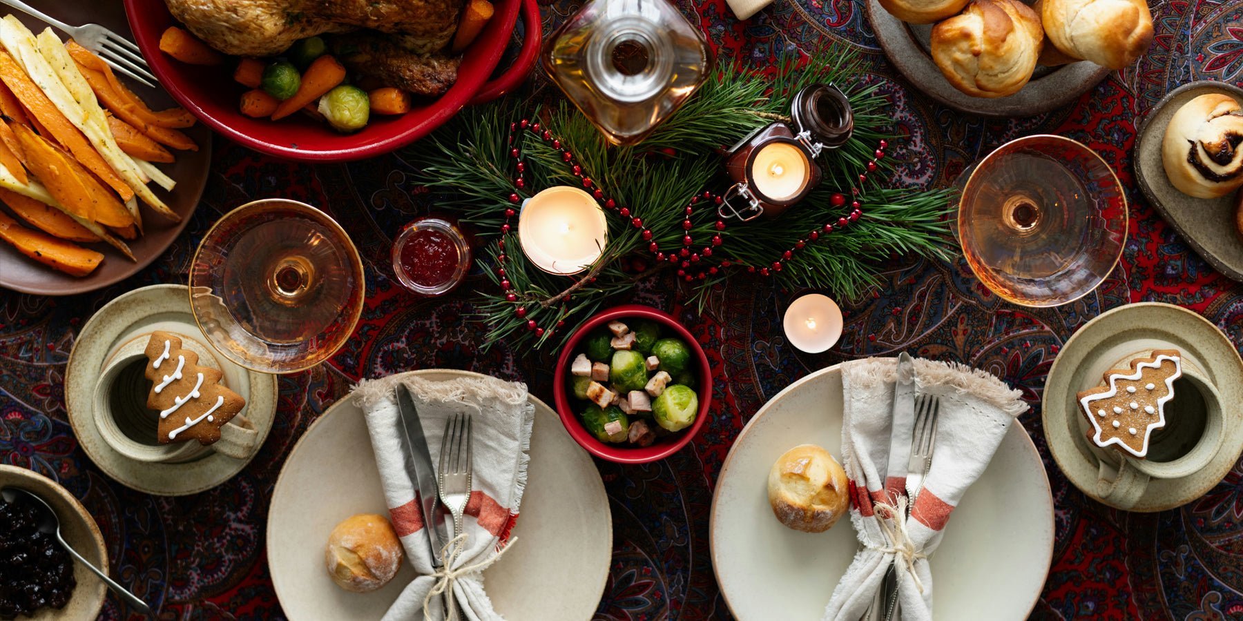 Een magisch kerstdiner: stijlvolle decoratie met weinig middelen (en een vleugje glitter!) - Happlify