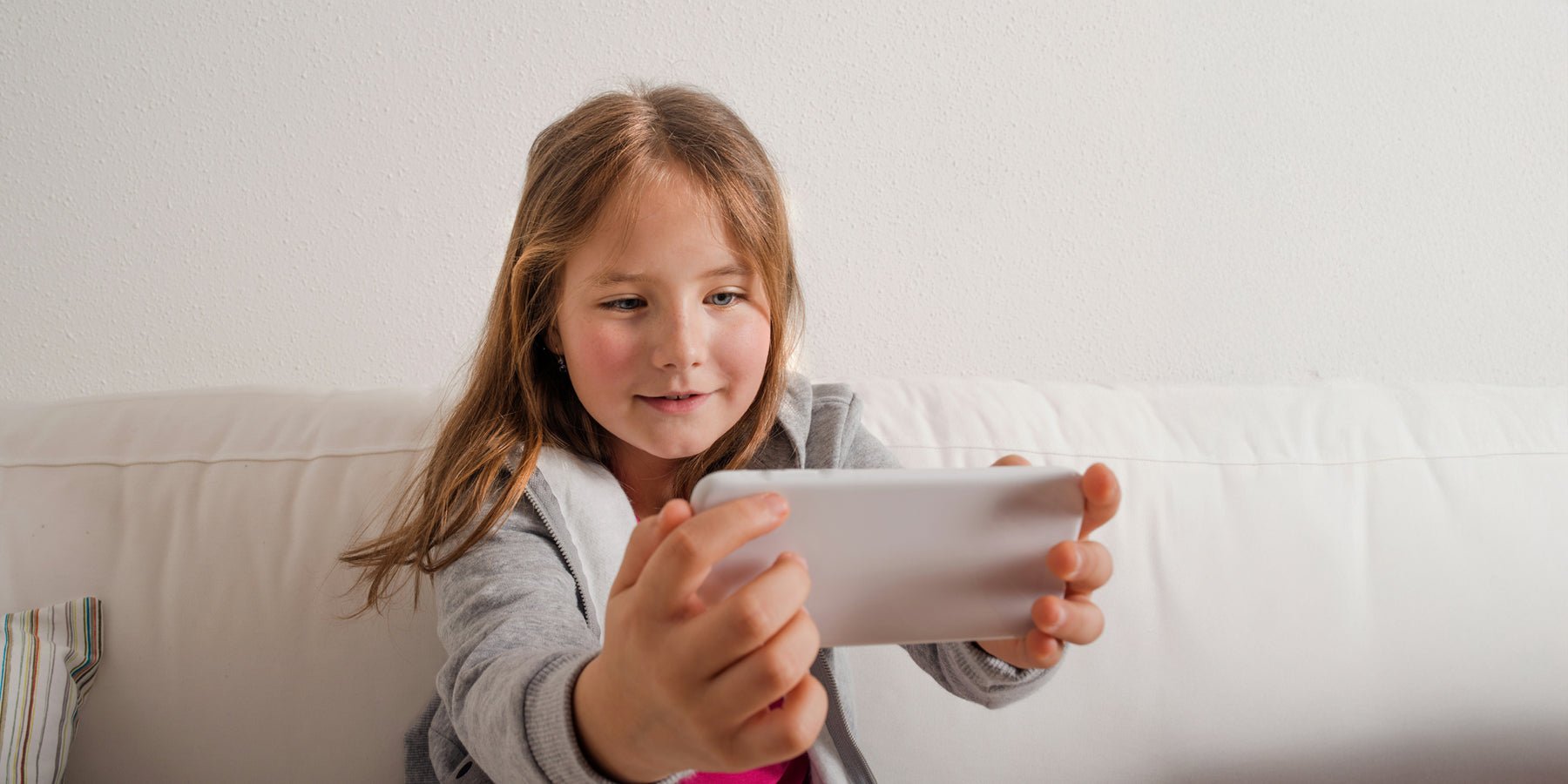 Slim omgaan met de eerste smartphone: 5 onmisbare tips voor ouders - Happlify